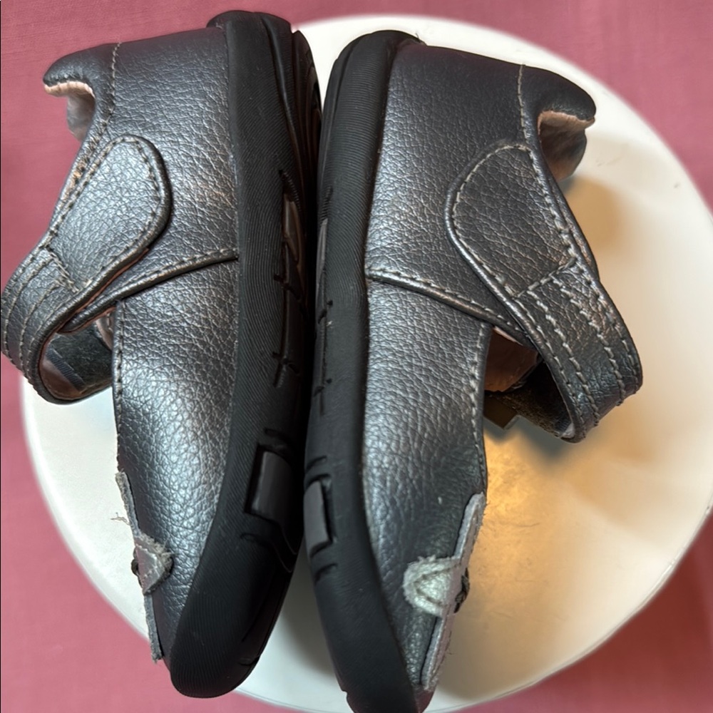 Pediped Black and Silver Dress Shoes with Star Appliqué - Picture 8 of 9